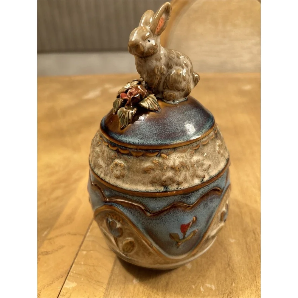 Beautiful EASTER Egg Bowl Candy Dish Rare Vintage THE SPRING BUNNY ROSES MINT